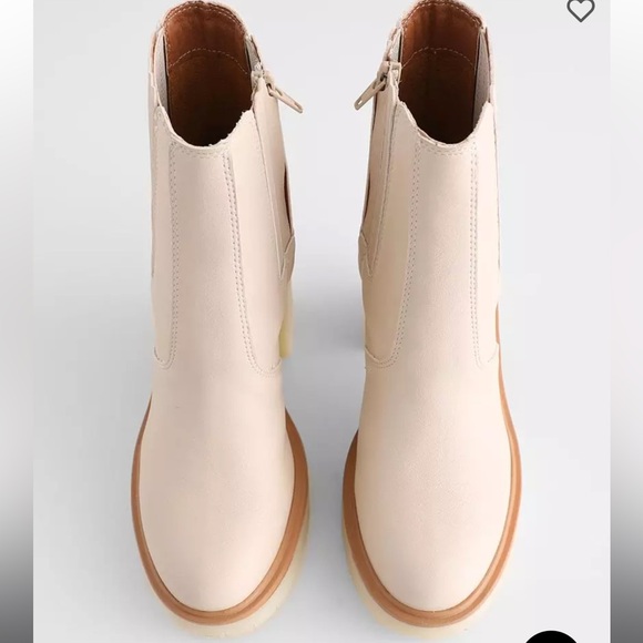 Anastasia lug Chelsea boot by oasis society - Picture 4 of 9